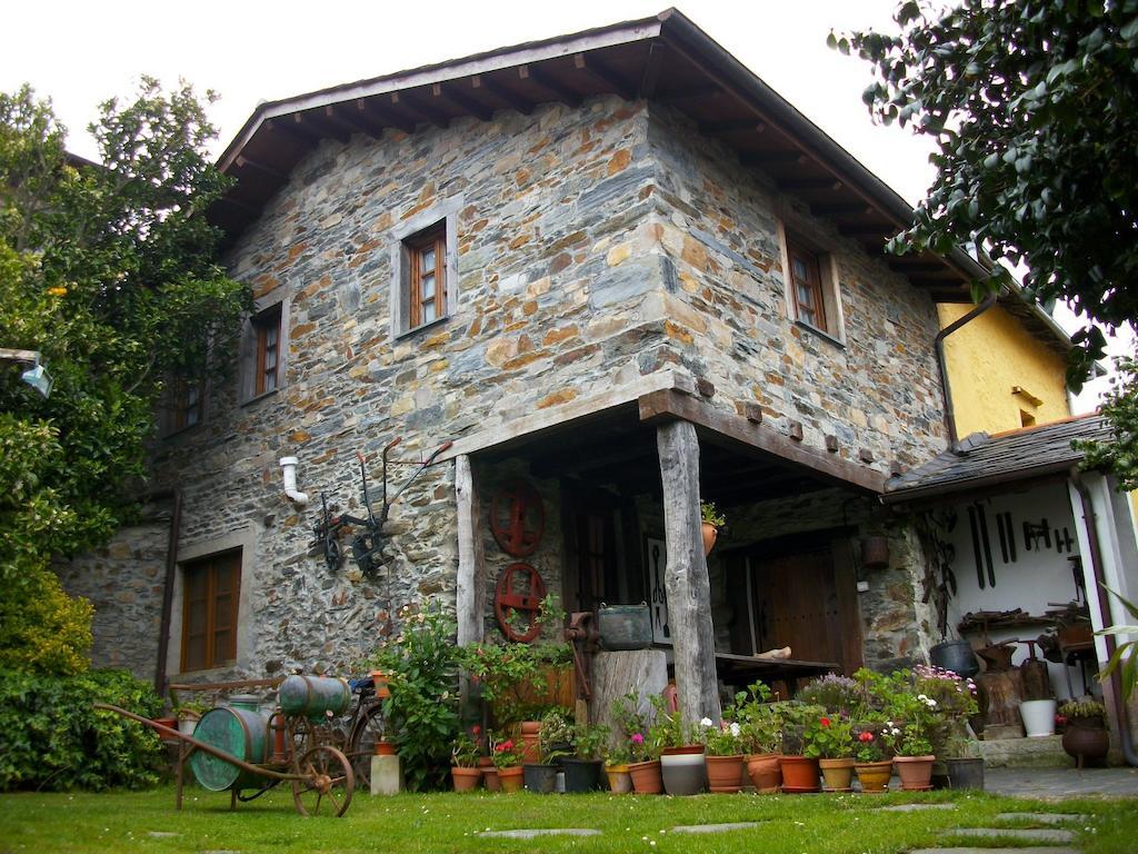 Casa de Aldea Rural Los Glayus Hostal Luarca Exterior foto