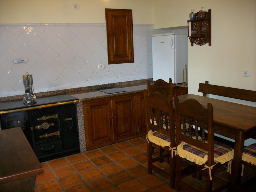 Casa de Aldea Rural Los Glayus Hostal Luarca Habitación foto